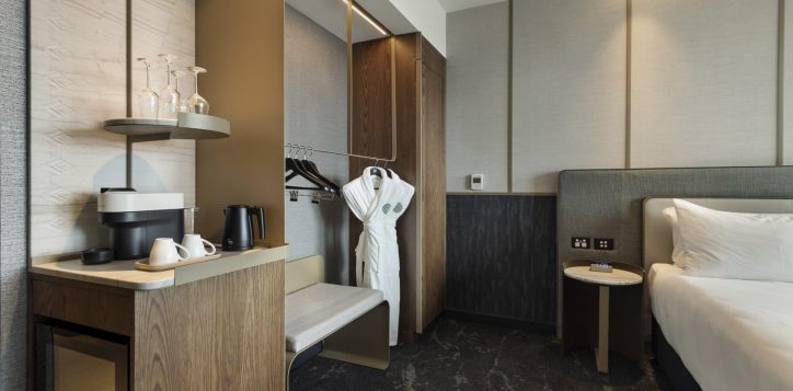 guest-room-fittings-2