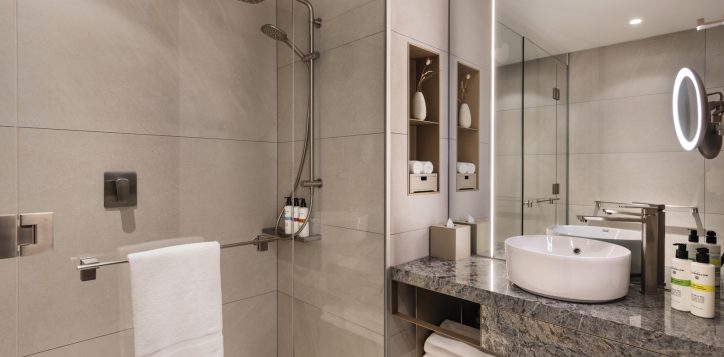 superior-bathroom-1-2