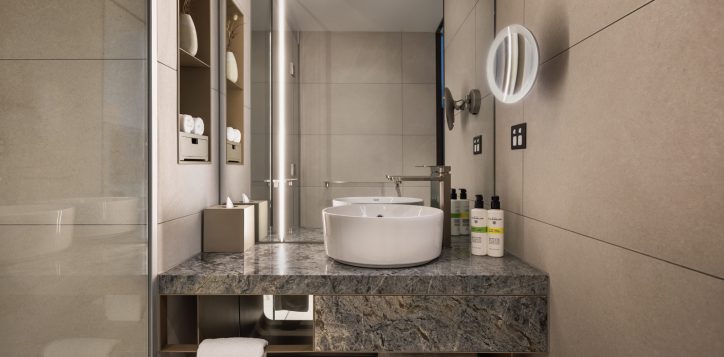 superior-bathroom-2-2